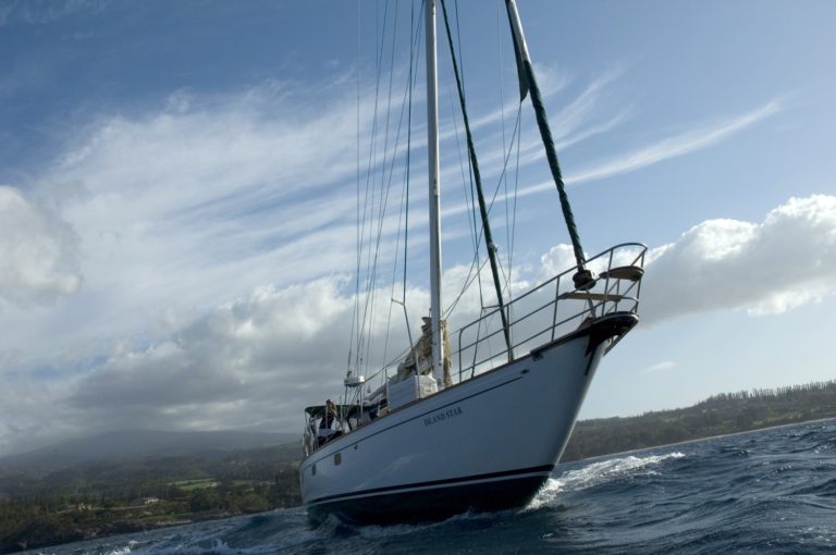 maui-yacht-charters-island-star-excursions