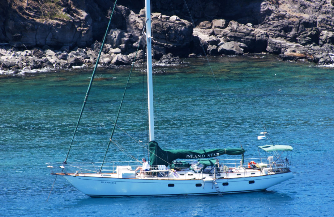 yacht rental in maui